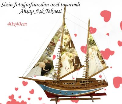 Sevgiliye Kitap Özel Kutu Ve Aşk Teknesi